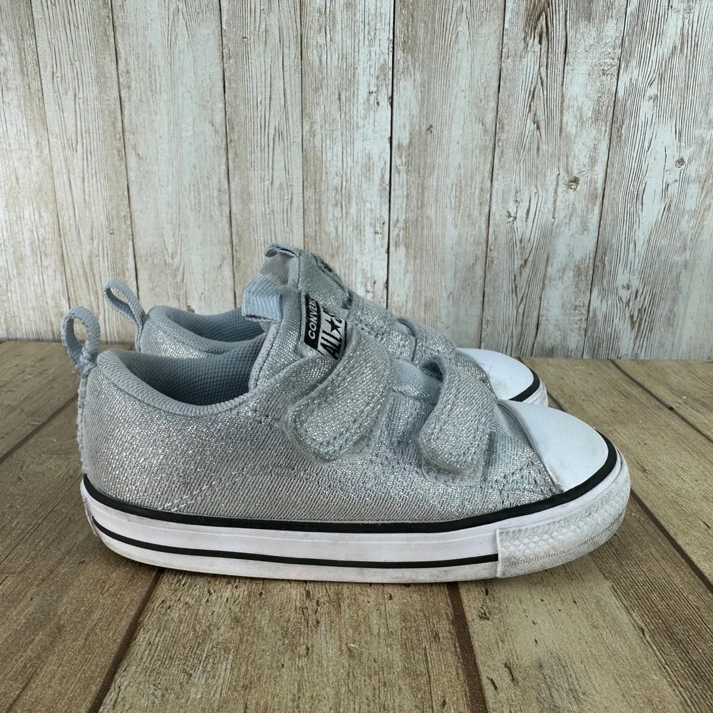 Converse All Star‎ Chuck Taylor Silver Glitter Hook & Loop Sneakers Kids Size 7